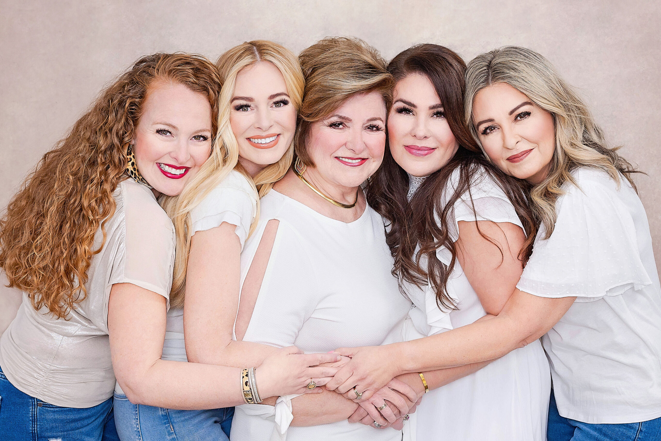 Linda Masteller and her four daughters